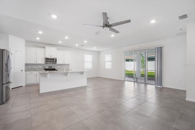 7139 Steer Blade Dr, Zephyrhills, FL 33541 - photo 4