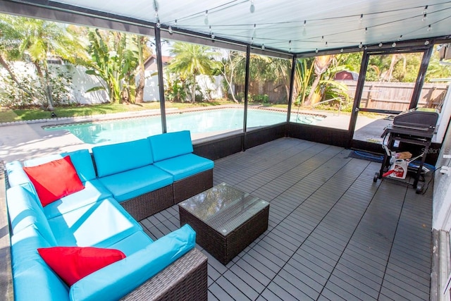 574 6th Ave SE, Largo, FL 33771 - sunroom / solarium with an outdoor living space