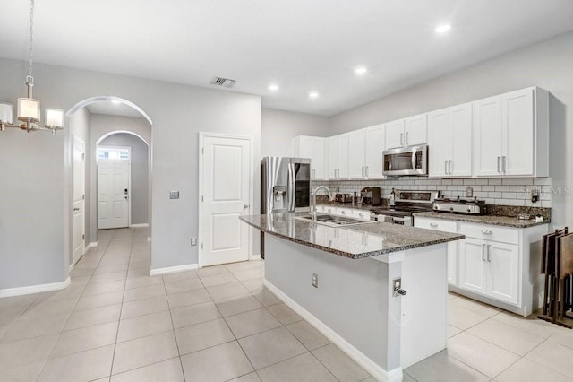 8516 Falling Blue Pl, Riverview, FL 33578 - photo 4