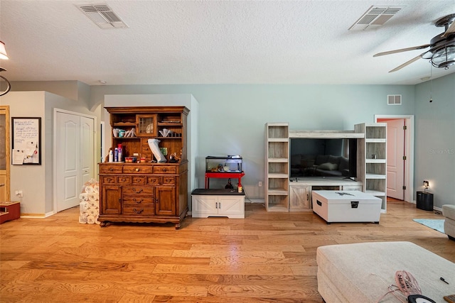 8125 Spirit Ct, Trinity, FL 34655 - photo 6