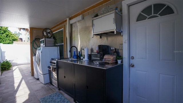 5605 Santa Monica Dr, Tampa, FL 33615 - photo 35