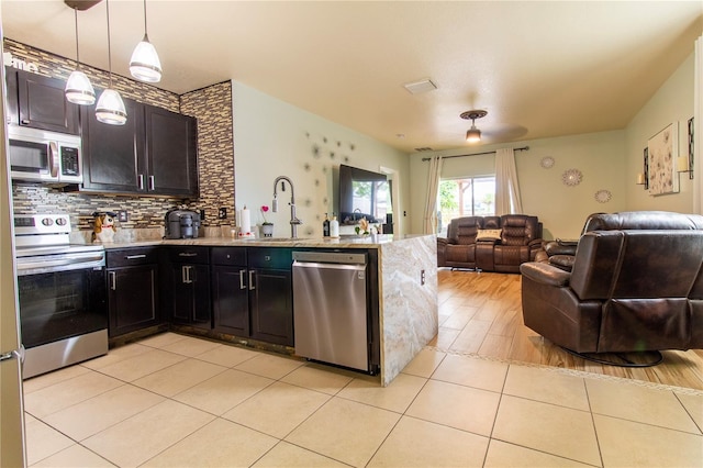 12036 Suburban Sunrise St, Riverview, FL 33578 - photo 15