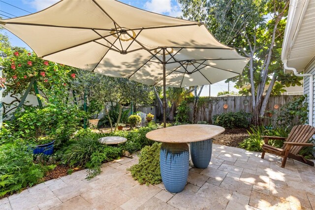 546 Orangewood Dr, Dunedin, FL 34698 - photo 4