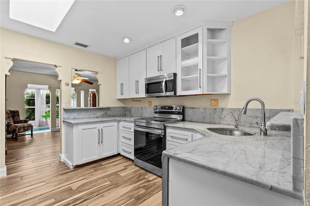 546 Orangewood Dr, Dunedin, FL 34698 - photo 9