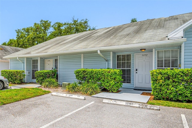 16112 Rambling Vine Dr E, Tampa, FL 33624 - photo 2