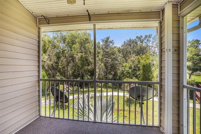 22100 Little Lagoon Ct, Lutz, FL 33549 - photo 33