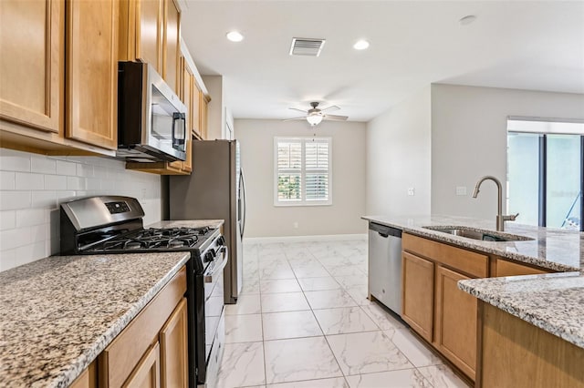 19932 Hidden Glen Dr, Land O Lakes, FL 34638 - photo 10