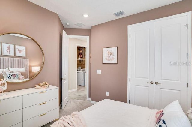2257 Cypress Creek St, Auburndale, FL 33823 - bedroom featuring a closet, light colored carpet, and recessed lighting
