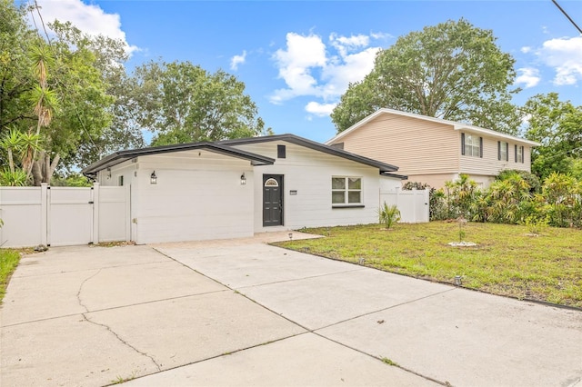 12506 Forest Hills Dr, Tampa, FL 33612 - photo 39