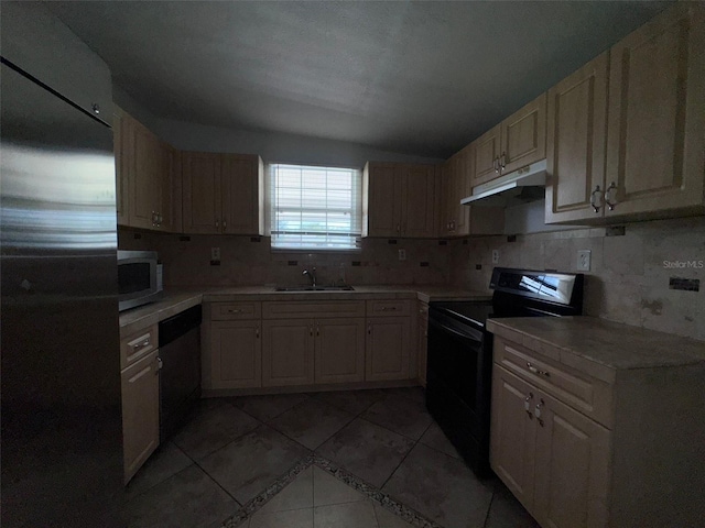 6017 Blossom Ave, Tampa, FL 33614 - photo 7