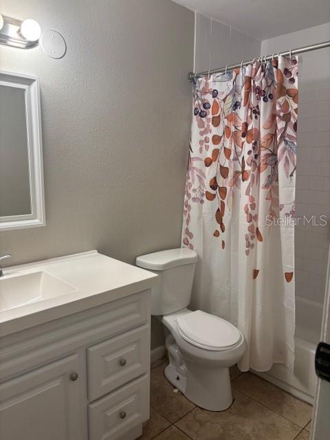 4700 Serena Dr, Tampa, FL 33617 - photo 9
