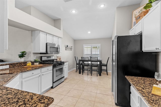 2540 Rosehaven Dr, Wesley Chapel, FL 33544 - photo 9
