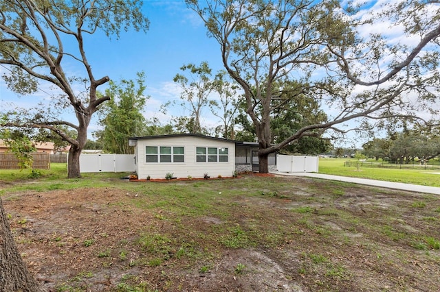 715 W Bougainvillea Ave, Tampa, FL 33612 - photo 4