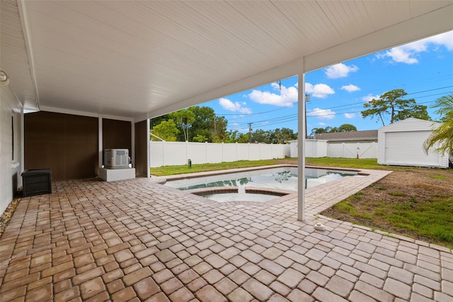 729 Lynndale St N, Saint Petersburg, FL 33703 - photo 16