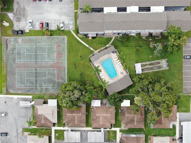 1146 King Arthur Ct Unit 114, Dunedin, FL 34698 - bird's eye view of a pool