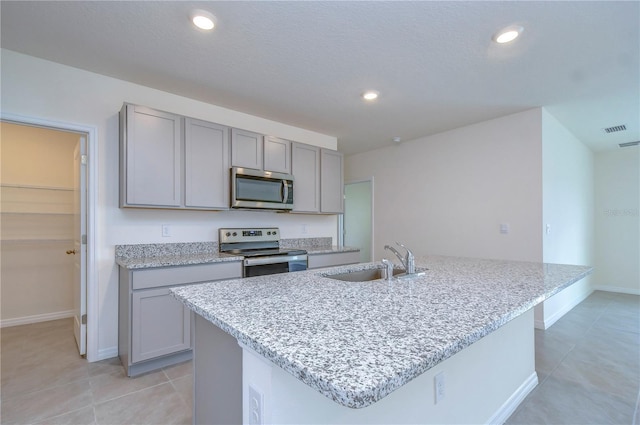 9176 Forge Breeze Loop, Wesley Chapel, FL 33545 - photo 5