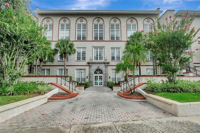 701 Mirror Lake Dr N Unit 120, Saint Petersburg, FL 33701 - photo 1