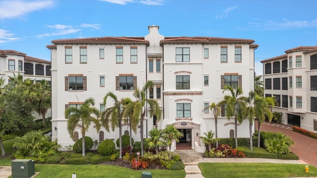 5707 Yeats Manor Dr Unit 402, Tampa, FL 33616 - photo 1