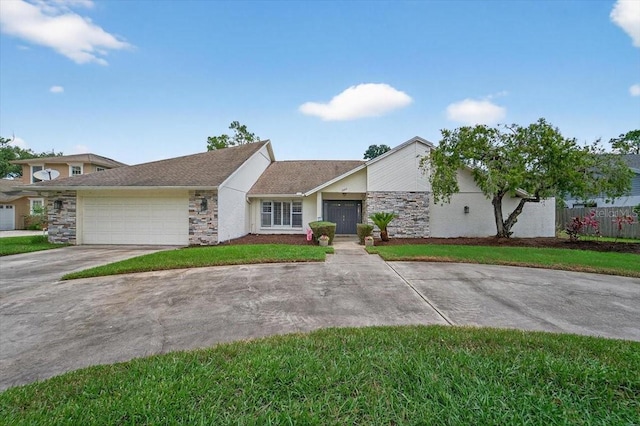 2004 N Golfview Dr, Plant City, FL 33566 - photo 1