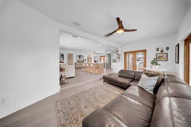 121 28th Ave NE, Saint Petersburg, FL 33704 - photo 17