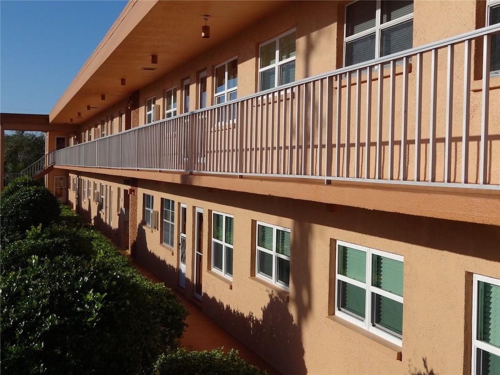 3740 58th St N Unit 106, Saint Petersburg, FL 33710 - photo 1