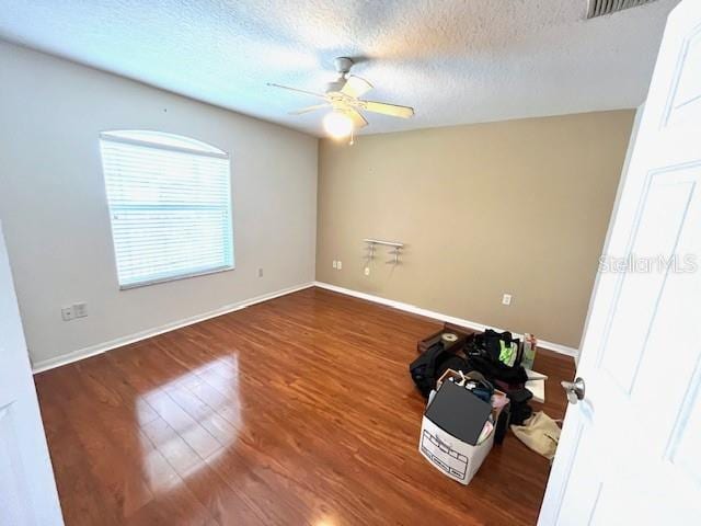 5439 Bluepoint Dr, Port Richey, FL 34668 - photo 13