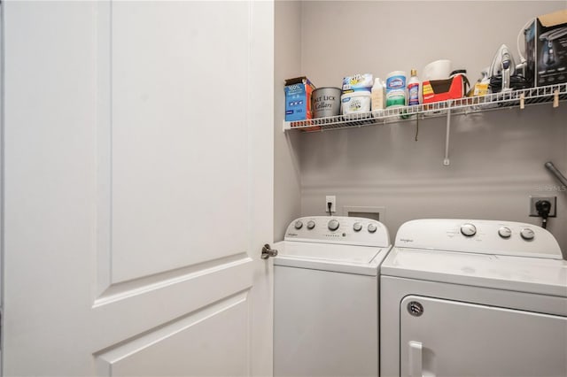 10422 La Mirage Ct, Tampa, FL 33615 - photo 29