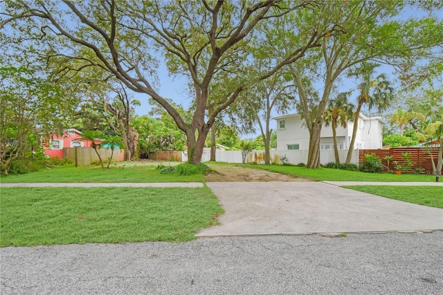 1050 Conant Ave, Safety Harbor, FL 34695 - photo 1