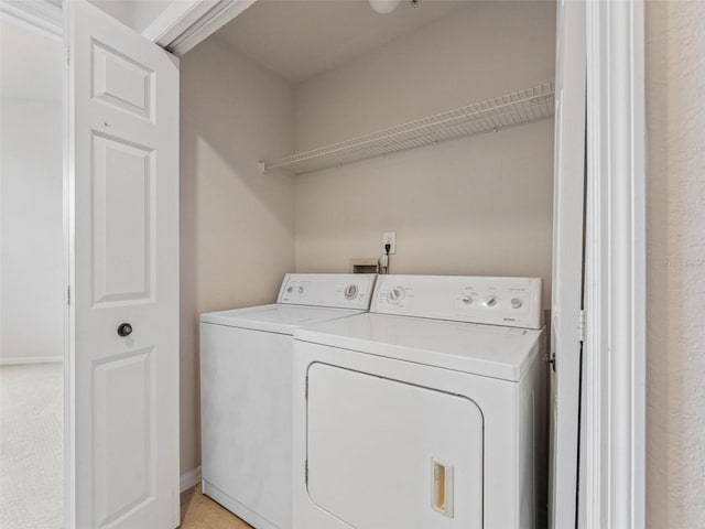 18107 Peregrines Perch Pl Unit 6302, Lutz, FL 33558 - laundry area with washing machine and dryer