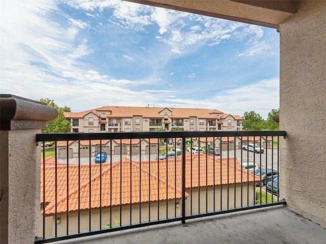18107 Peregrines Perch Pl Unit 6302, Lutz, FL 33558 - balcony with a residential view
