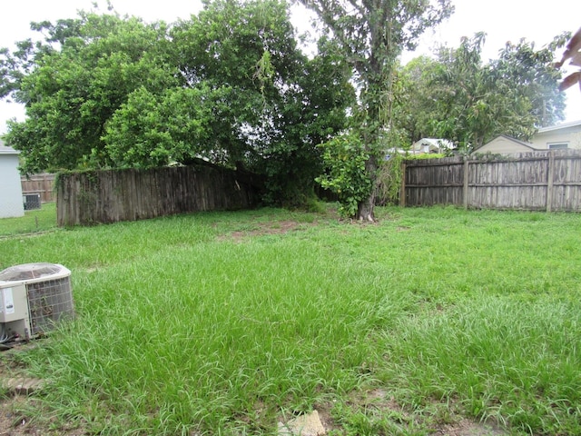 9313 N Elmer St, Tampa, FL 33612 - photo 20