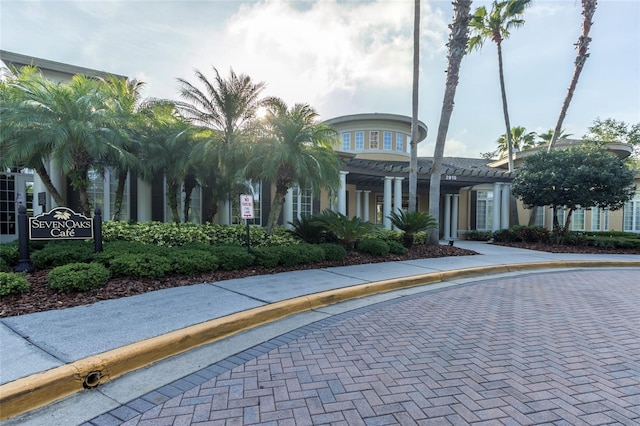 27009 Laurel Chase Ln, Wesley Chapel, FL 33544 - photo 52