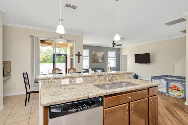 313 Shell Manor Dr, Ruskin, FL 33570 - photo 13