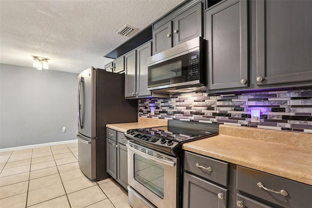 36426 Monroe Dr, Zephyrhills, FL 33541 - photo 17