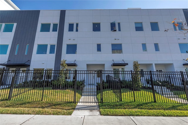 556 Dr Martin Luther King Jr St S, Saint Petersburg, FL 33701 - photo 1