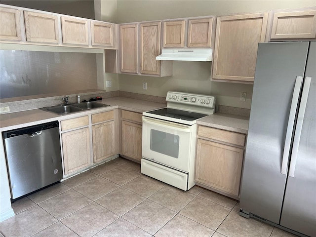 1308 Costa Mesa Dr, Wesley Chapel, FL 33543 - photo 8