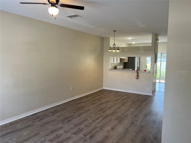 1308 Costa Mesa Dr, Wesley Chapel, FL 33543 - photo 4
