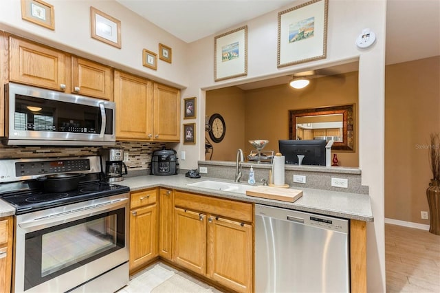 909 Woodbridge Ct, Safety Harbor, FL 34695 - photo 9
