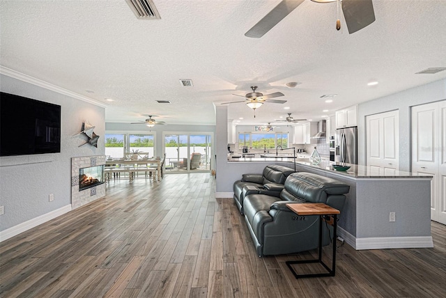 5694 Oakhurst Dr, Seminole, FL 33772 - photo 8