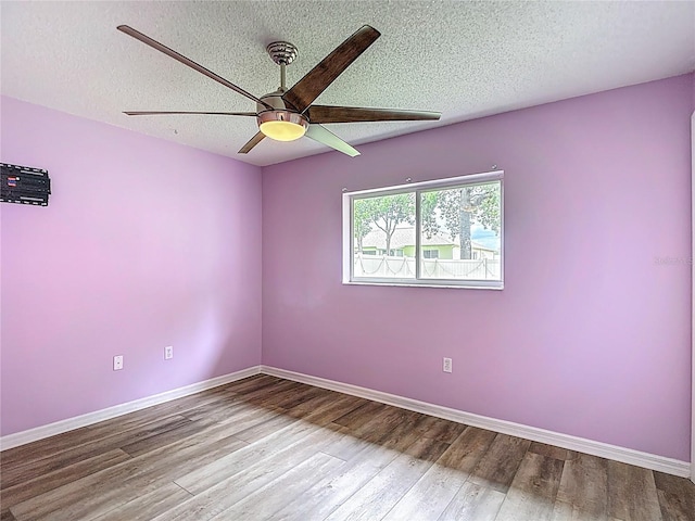 4396 Las Palmas Ave, Spring Hill, FL 34606 - photo 22