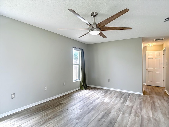 4396 Las Palmas Ave, Spring Hill, FL 34606 - photo 35