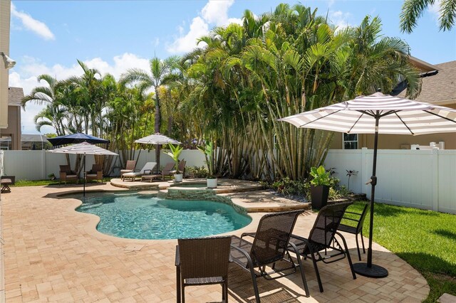 13180 Kensington Isle Way, Seminole, FL 33776 - photo 30