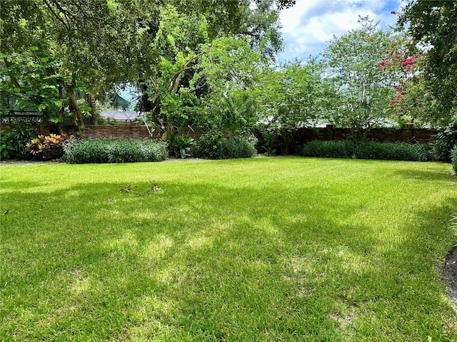 4405 Meadowwood Way, Tampa, FL 33618 - photo 17