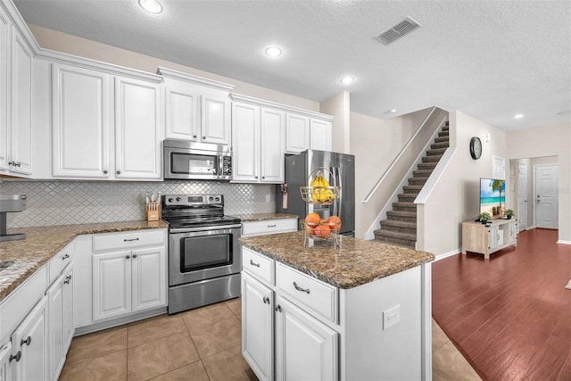 12510 Shirebrook Ct, Tampa, FL 33626 - photo 9