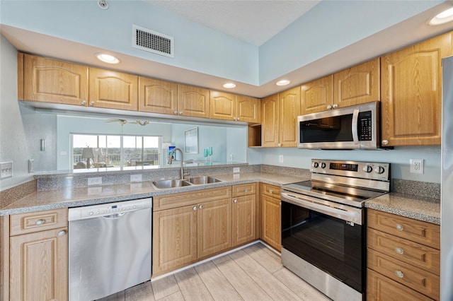 1200 Country Club Dr Unit 6402, Largo, FL 33771 - photo 2