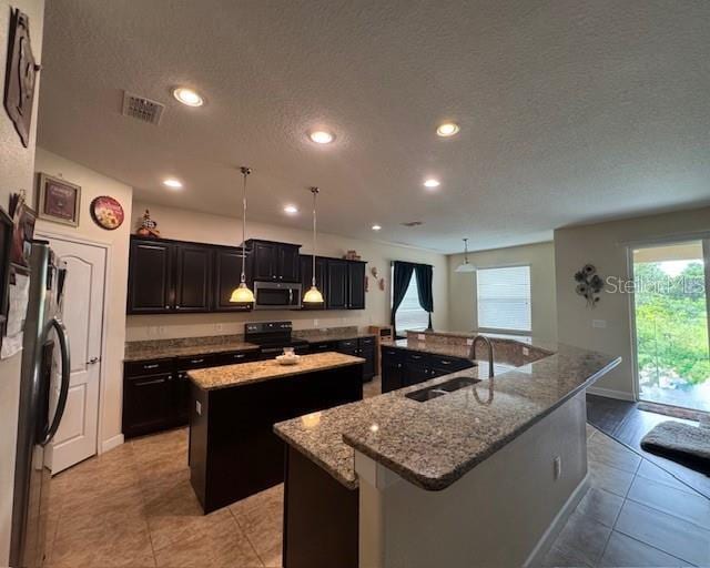 2409 Allegheny Valley St, Ruskin, FL 33570 - photo 5