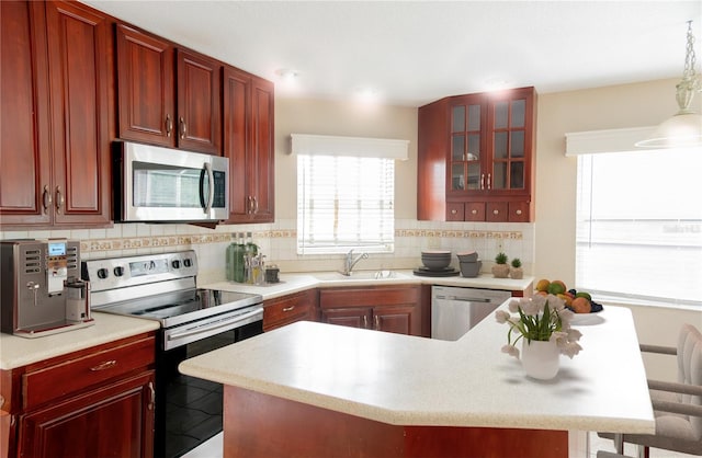 7326 Yardley Way, Tampa, FL 33647 - photo 28