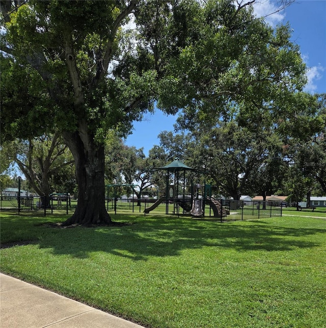 4028 19th St N, Saint Petersburg, FL 33714 - photo 16
