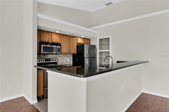 14623 Loridawn Dr Unit 11, Seminole, FL 33776 - photo 4