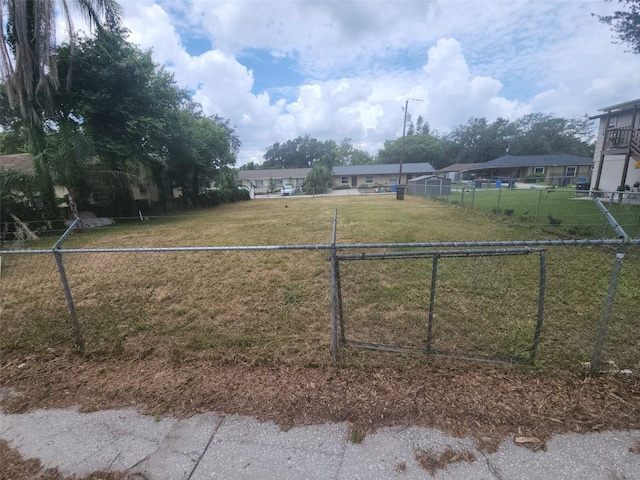 5232 Pine St, Seffner, FL 33584 - photo 4